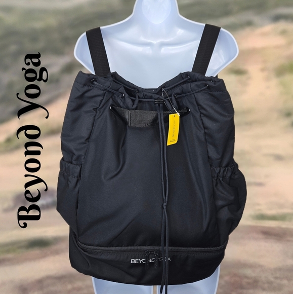 Beyond Yoga Convertible Back Pack Waterproof Nylon Gym Hiking School Adj Straps - Picture 1 of 11